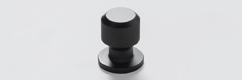 #124 - Schwarz, geriffelt